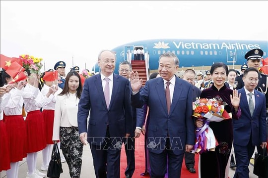 Tổng Bí thư, Chủ tịch nước đến Bắc Kinh, bắt đầu thăm cấp Nhà nước đến Trung Quốc