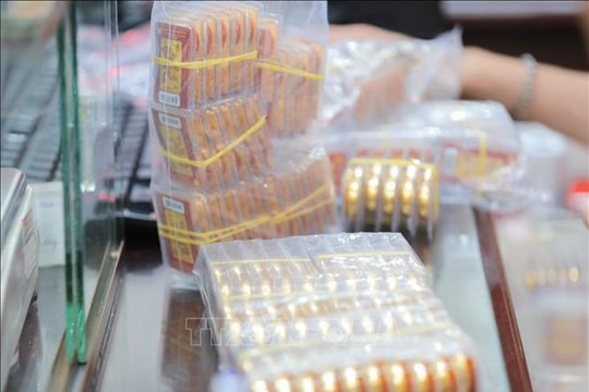 Đã có 11 hồ sơ đề nghị cấp phép sản xuất vàng miếng trong bối cảnh giá vàng 'sốt'