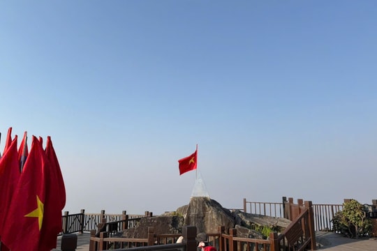 Doanh nghiệp du lịch nỗ lực 'giữ nhịp' giá tour dịp lễ 30/4 và 1/5