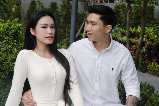 Đoàn Văn Hậu, Doãn Hải My diện đồ ăn ý