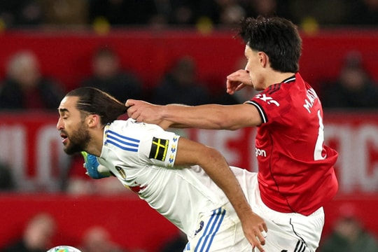 Carrick: 'Thẻ đỏ cho Lisandro là điều nực cười'