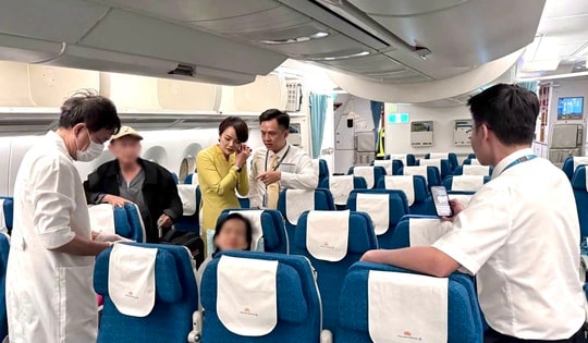 Hành khách bất tỉnh trên chuyến bay từ San Francisco về TPHCM