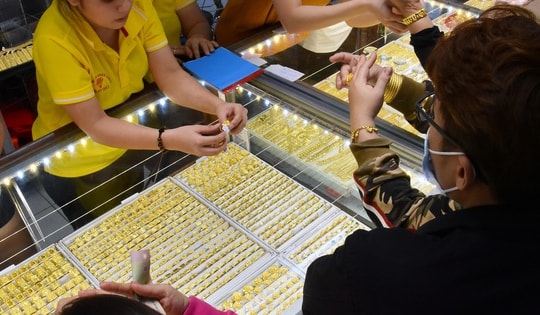 Giá vàng hôm nay, 14-4: Bật tăng mạnh mẽ