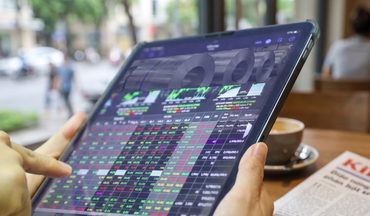 VN-Index lên cao nhất trong hơn 5 tuần, cổ phiếu thép bất ngờ nổi sóng