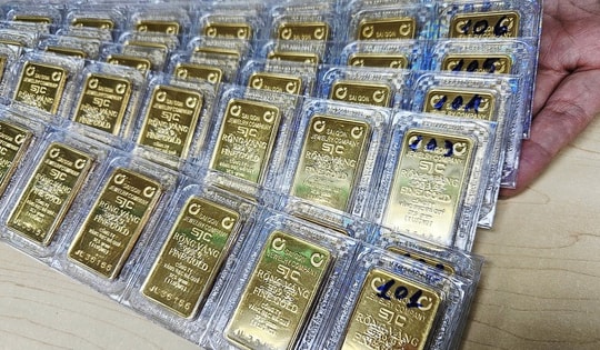 Sáng 14-4, giá vàng miếng SJC và vàng nhẫn tiếp tục tăng vọt