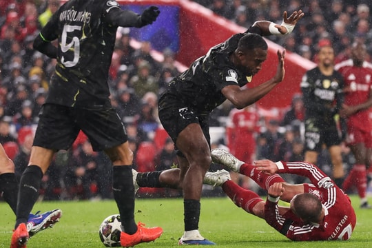 Mất phạt đền, HLV Liverpool bức xúc