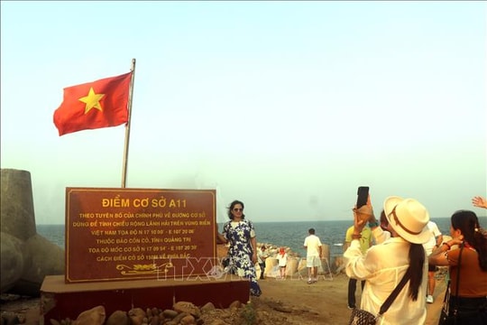 Khi 'đảo thép' làm du lịch- Bài 2: 'Mở lối' ra đảo