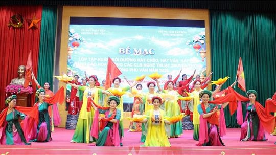 Sức sống mới cho hát chèo, hát xẩm