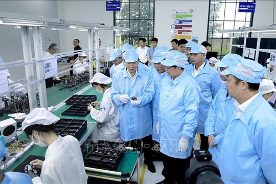 Phó Thủ tướng Hồ Quốc Dũng: Phát triển sản phẩm công nghệ chiến lược thúc đẩy chuyển đổi số quốc gia