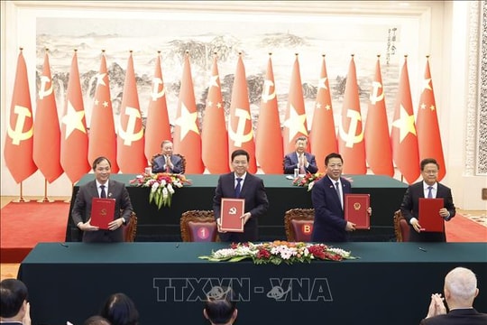 Lễ ký kết một số văn kiện hợp tác tiêu biểu giữa Việt Nam - Trung Quốc