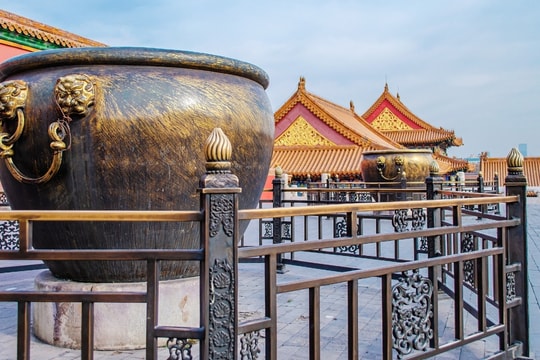 Giải mã 233 chum nước trong Tử Cấm Thành