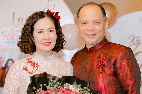 Chuyện tình ba thập niên của nghệ sĩ Anh Tuấn - Nguyệt Hằng