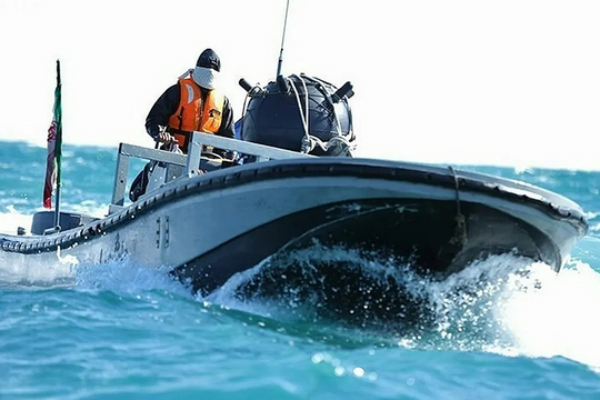 Loạt thủy lôi giúp Iran phong tỏa eo biển Hormuz