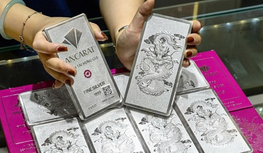 Giá bạc hôm nay 15-4: Tăng lên mức cao nhất 1 tháng qua