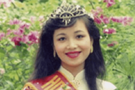 Nàng hậu dòng dõi 'trâm anh thế phiệt', giữ kỷ lục thông thạo 5 ngoại ngữ