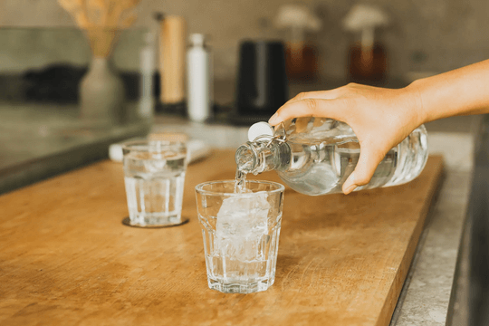 Trời nóng uống nước đá giải khát như thế nào để không hại sức khỏe?