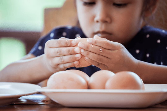 Trẻ ăn trứng gà mỗi ngày có tốt không?