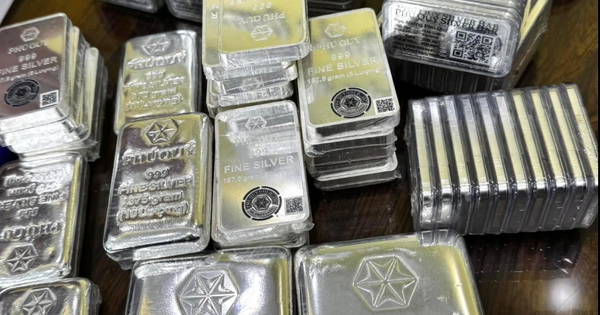 Đổ xô mua bạc để đầu tư, công ty bạc lên tiếng cảnh báo lừa đảo