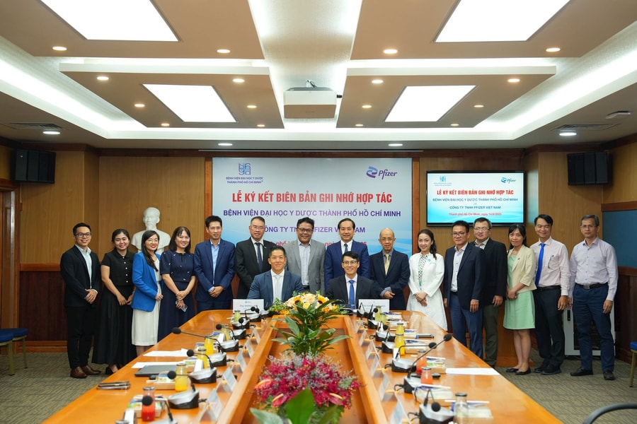 Pfizer và Bệnh viện Đại học Y Dược TP.HCM ký kết Biên bản ghi nhớ để cải thiện chất lượng chăm sóc sức khỏe
