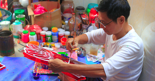 Lồng đèn truyền thống Phú Bình chật vật tìm chỗ đứng