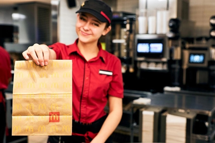 Cứ 12 người Australia có một người học bài học đầu đời ở McDonald's?