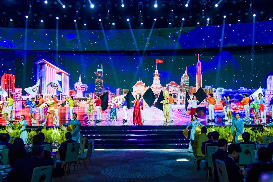 Rực rỡ 'Đêm Việt Nam' - Dòng chảy tinh hoa hội tụ tại TP Hồ Chí Minh