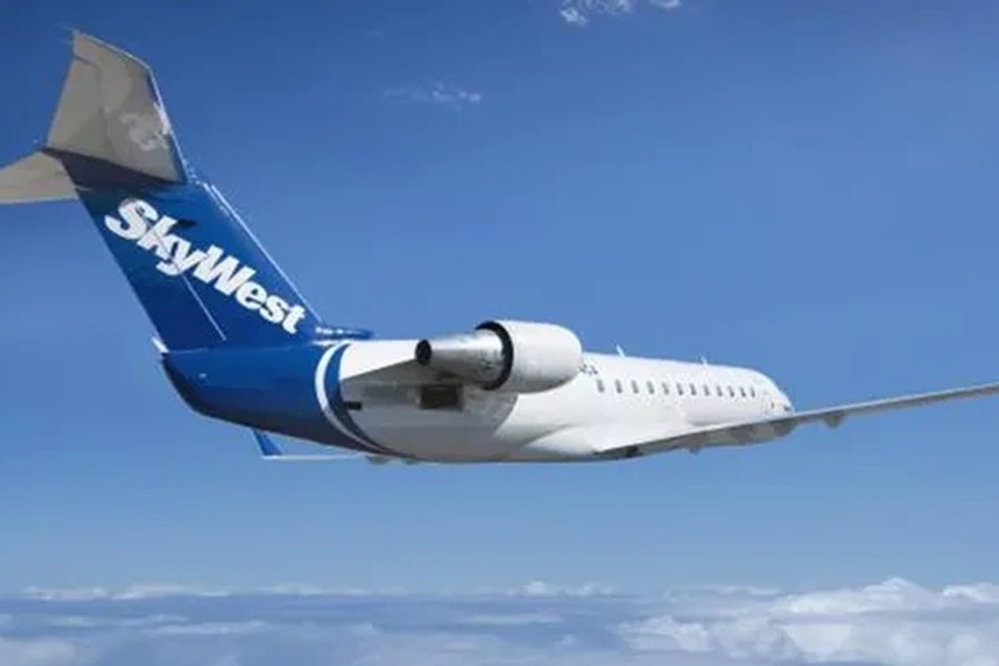 Máy bay chở khách rơi tự do 1.200m gần một phút, 2 hành khách bị thương