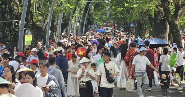 Tưng bừng mùa du lịch cuối hè