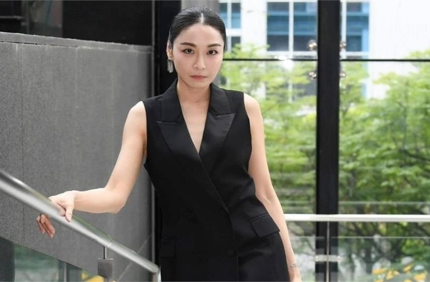 Giang Tổ Bình tố nhân viên đoàn phim quay lén cảnh khoả thân