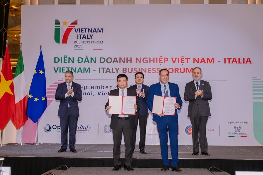 Thành lập Trung tâm Thiết kế tiên tiến viễn thông - không gian tại Việt Nam