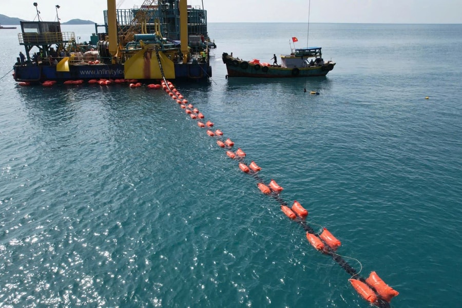 Đóng điện thành công dự án cấp điện từ lưới quốc gia ra Côn Đảo