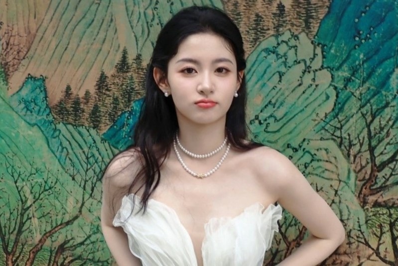 Nữ diễn viên bị tẩy chay vì tin ngoại tình với Hứa Khải