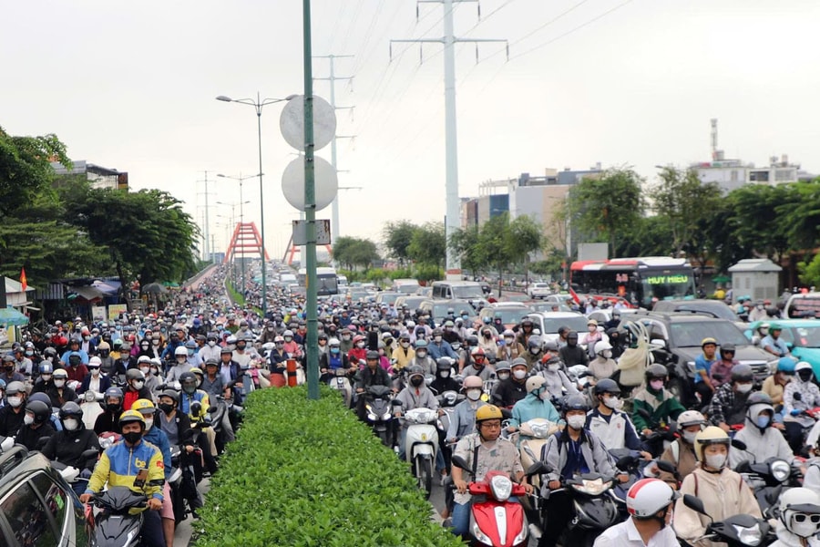 TP Hồ Chí Minh: Giao thông ùn tắc kéo dài ở khu vực cửa ngõ phía Đông