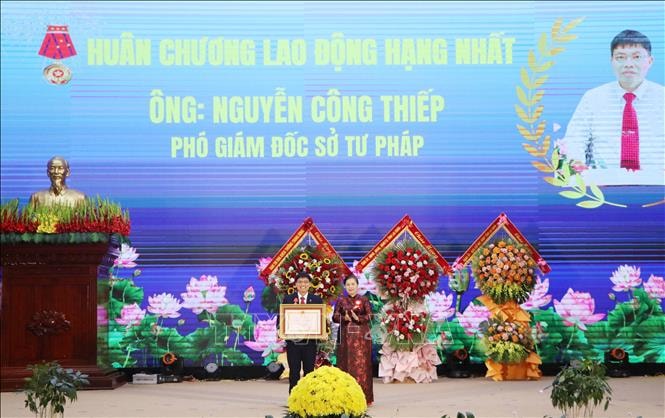 Phong trào thi đua đã tạo nên vườn hoa đa sắc tại Lai Châu