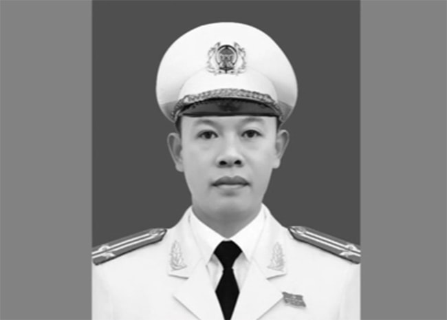 Truy tặng Huân chương Bảo vệ Tổ quốc Hạng Ba cho liệt sĩ Nguyễn Đông Cánh