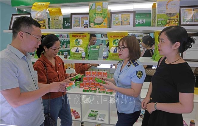 Quy định mới đối với lực lượng Quản lý thị trường