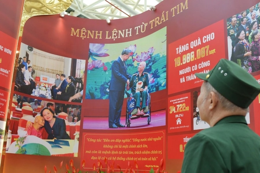 Gia đình 4 thế hệ vỡ òa khi nhận ra "người cha đi B" 50 năm trước