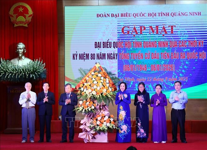 Nâng cao vị thế, vai trò của Quốc hội Việt Nam trong lòng dân