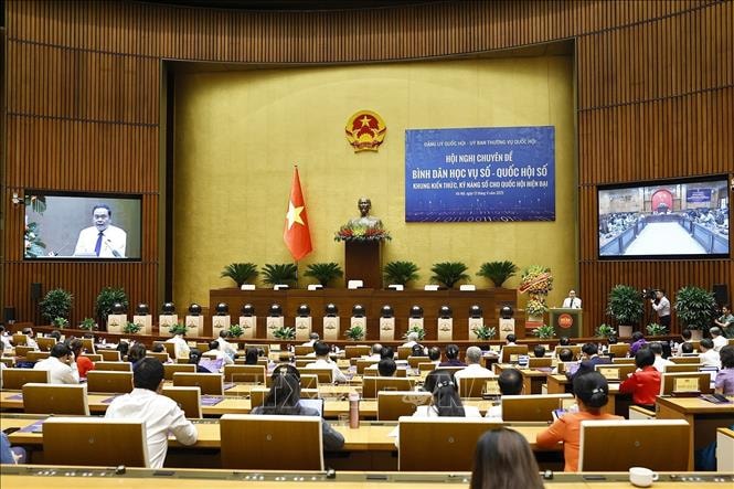 Chủ tịch Quốc hội Trần Thanh Mẫn: Tiếp tục triển khai bài bản, hoàn thành Quốc hội số