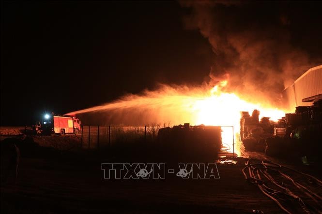 Hải Phòng: Dập tắt đám cháy trong đêm tại 1 nhà máy trong Khu công nghiệp Đồ Sơn