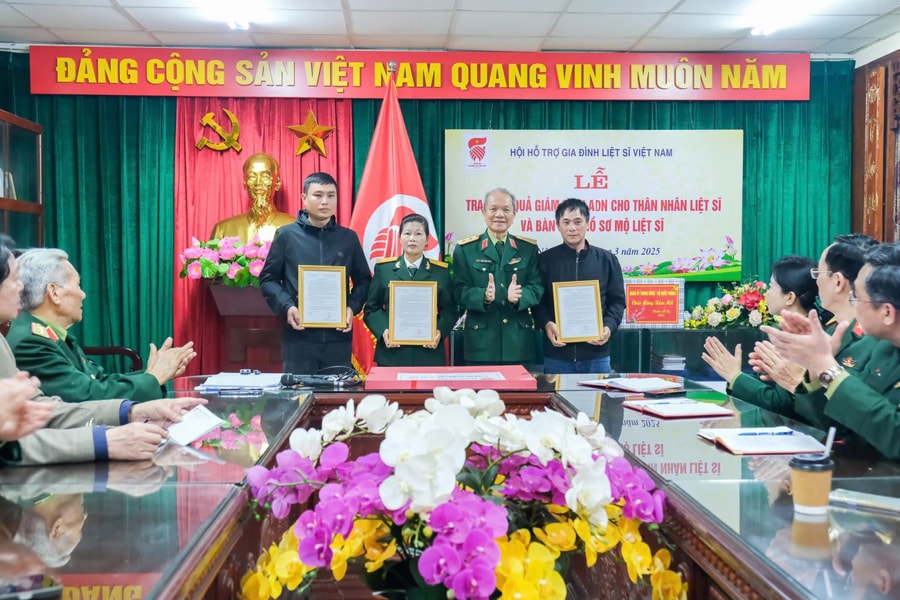 15 năm dựng xây ‘cầu nối’ tri ân giữa cộng đồng và gia đình liệt sĩ