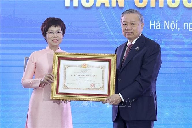 Tổng Bí thư Tô Lâm trao Huân chương Hồ Chí Minh lần thứ ba cho Thông tấn xã Việt Nam