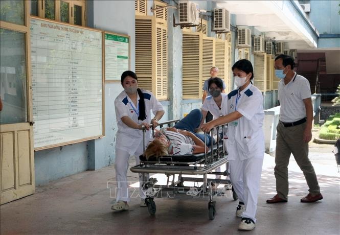 Vụ tai nạn trên cao tốc Cầu Giẽ - Ninh Bình: Huy động nhân lực cấp cứu các nạn nhân