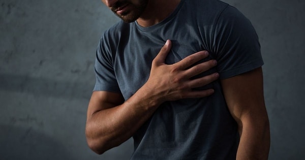 Người đàn ông qua đời chỉ vài phút sau khi xin sếp nghỉ ốm