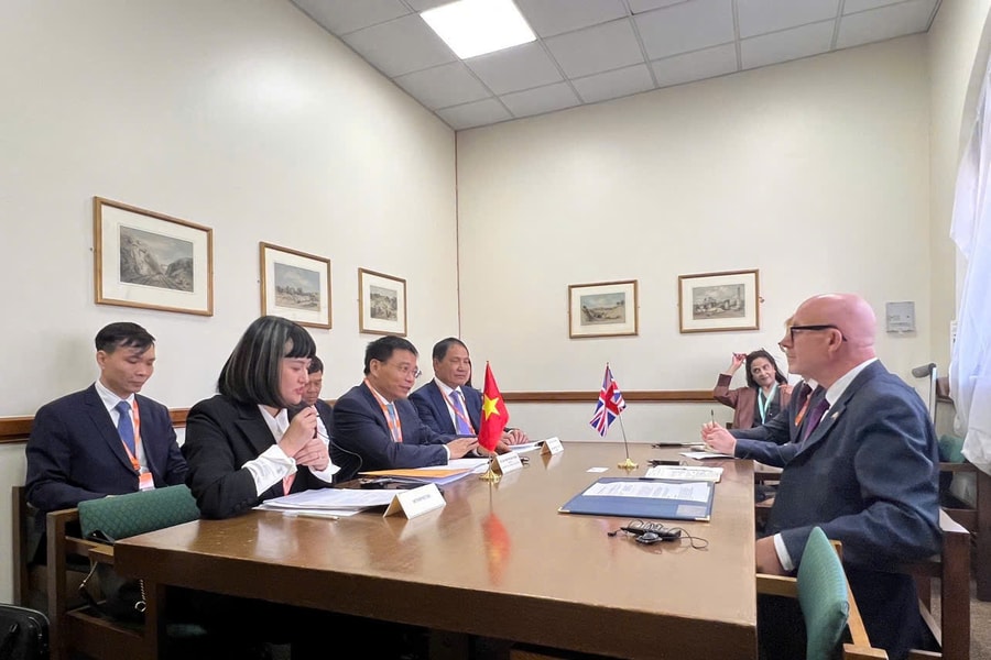 Việt Nam tiếp tục tạo điều kiện cho doanh nghiệp nước ngoài trong đó có Anh