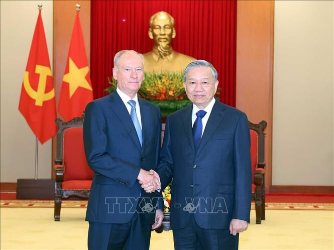 Tổng Bí thư Tô Lâm tiếp Trợ lý Tổng thống Nga