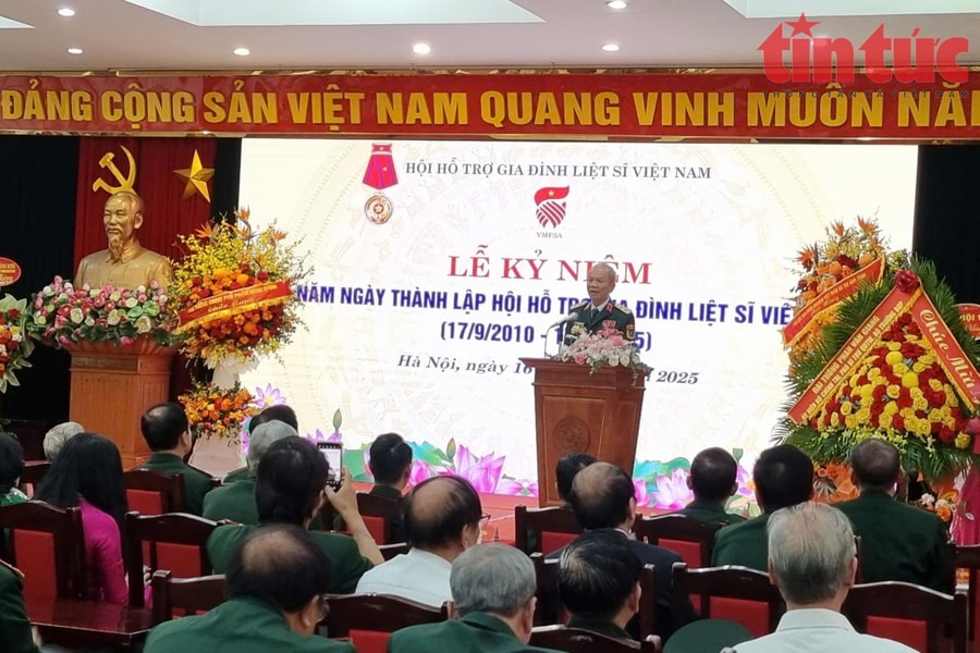 Hành trình 15 năm nghĩa tình tri ân liệt sĩ