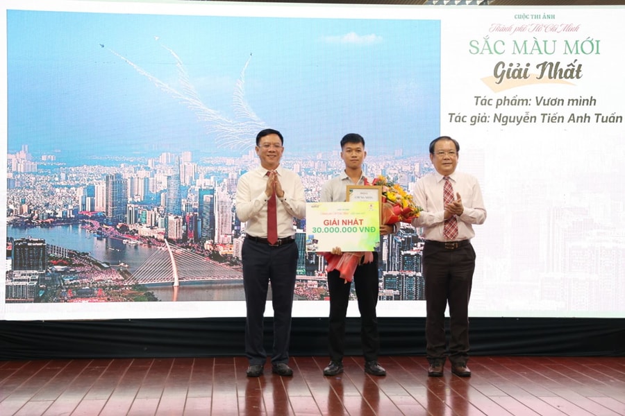 Triễn lãm 50 bức ảnh xuất sắc nhất tôn vinh những góc nhìn đa sắc về TP Hồ Chí Minh