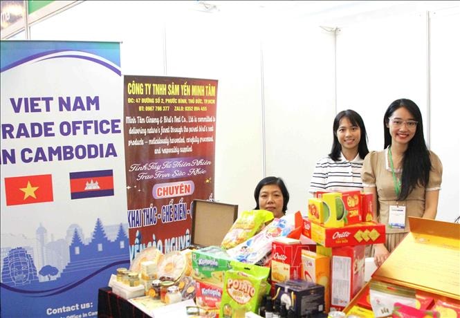 Thúc đẩy thương mại và kết nối doanh nghiệp Việt Nam-Campuchia