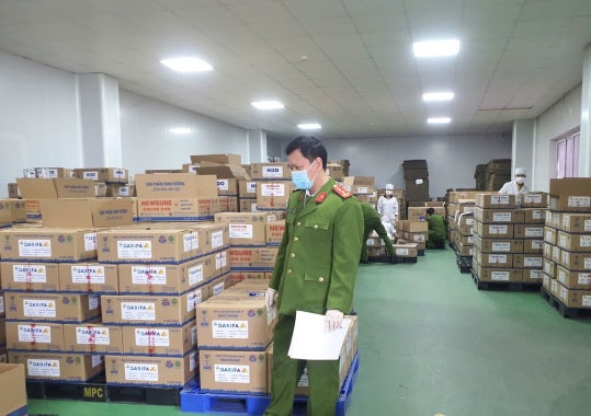 Sớm hoàn thiện và thực thi hiệu quả chính sách pháp luật về bảo vệ người tiêu dùng